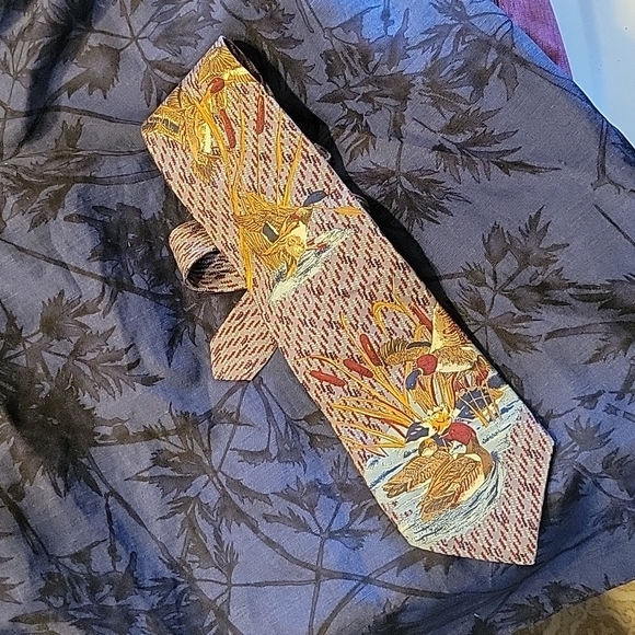 Mallards Neck tie - Picture 1 of 3